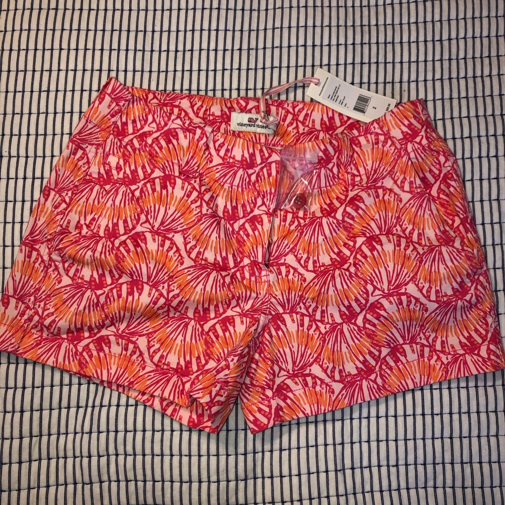 VINEYARD VINES SHORTS